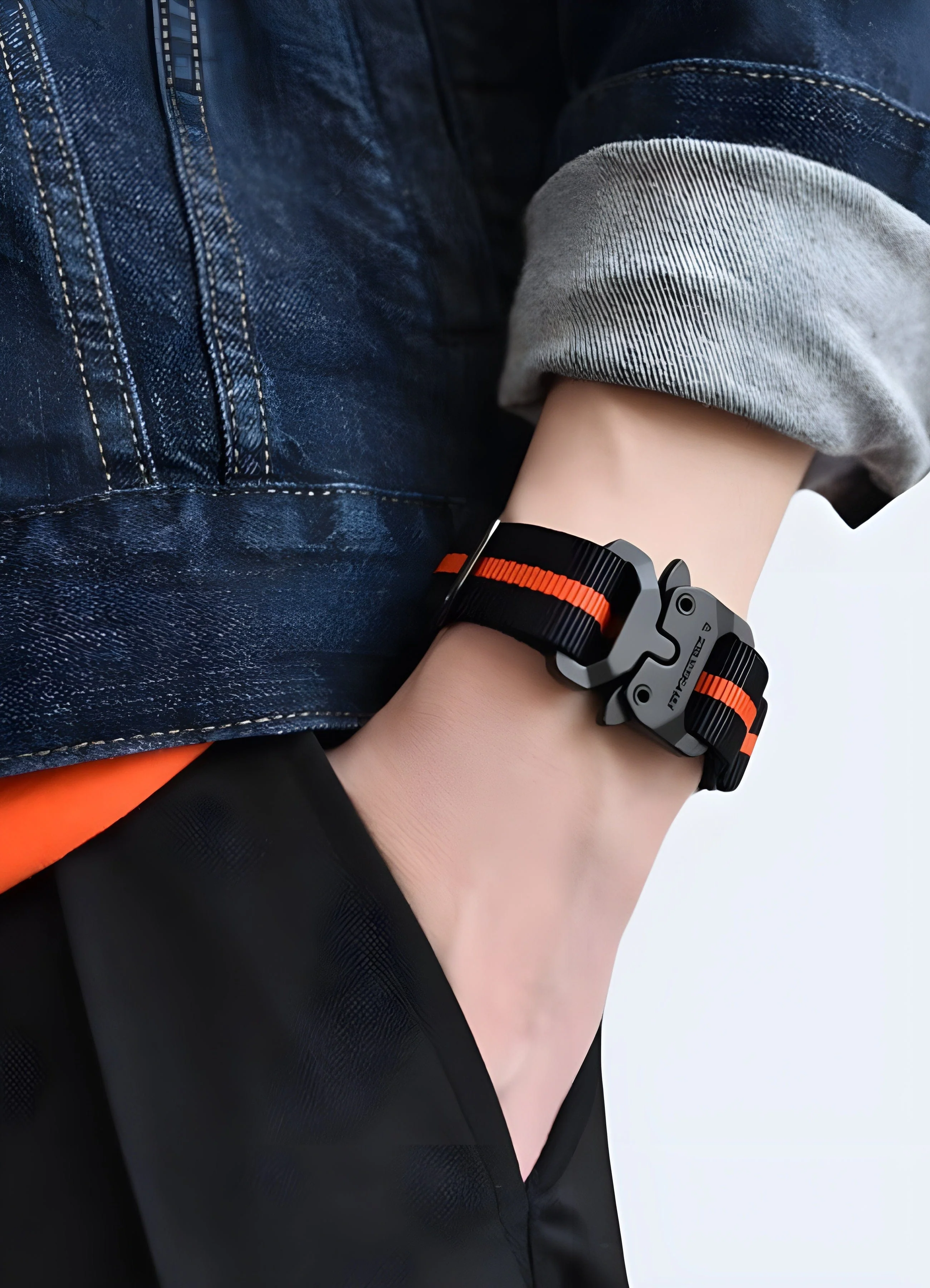 Functional Techwear Bracelet - Image 2